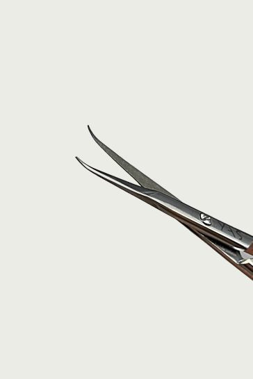 SUPREME CURVED SCISSOR